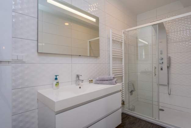Apartman Mila - Stjepan, mirno i moderno utočište na Poljani  - Mali Lošinj