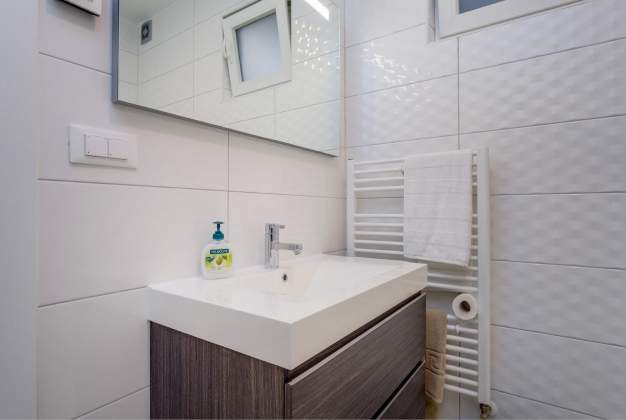Apartman Mila - Stjepan, mirno i moderno utočište na Poljani  - Mali Lošinj