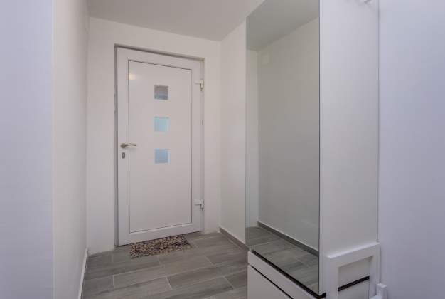 Newly renovated apartment Mirela for 2 people - Mali Lošinj