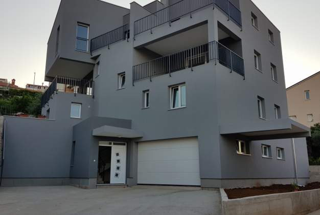 Apartment Apsyrtides beautiful renovated close to Sveti Martin beach for 2 people, Mali Lošinj.