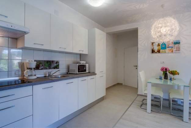 Apartma  Milly 2 -Veli Lošinj, Hrvaška