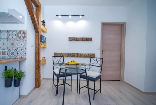 Apartma  Ally 2-Veli Lošinj, Hrvaška