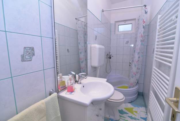 Apartma  Tara 1-Veli Lošinj, Hrvaška