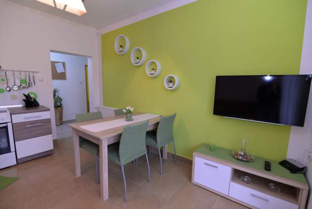 Apartma  Tara 1-Veli Lošinj, Hrvaška