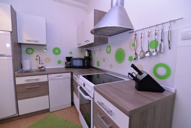 Apartma  Tara 1-Veli Lošinj, Hrvaška