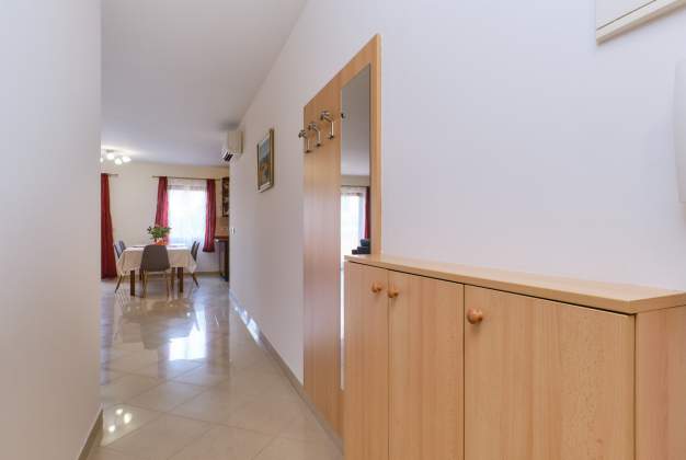 Apartment Dino 1 spacious accommodation ideal for 4 people, Mali Lošinj