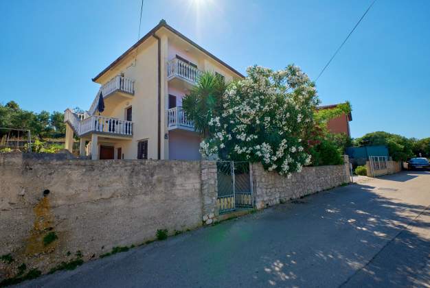 Apartma Diana 1 funkcionalna namestitev v bližini centra Mali Lošinj – 12