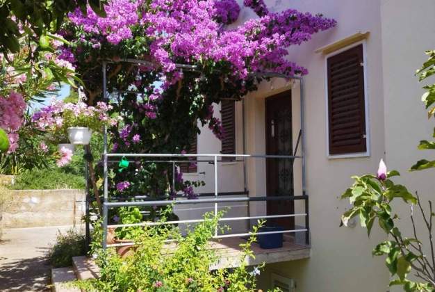 Apartment Diana 2 family accommodation near the city center Mali Lošinj