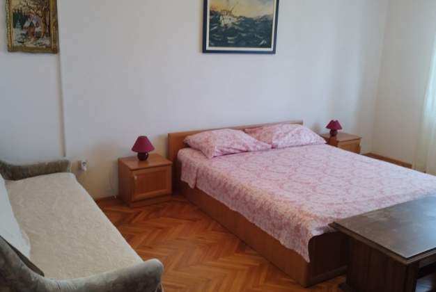 Apartment Diana 2 family accommodation near the city center Mali Lošinj