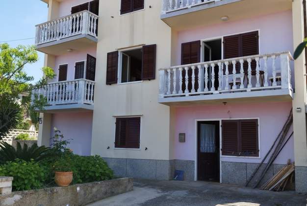 Apartment Diana 2 family accommodation near the city center Mali Lošinj, Croatia