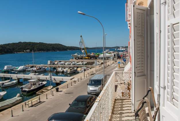 Apartment Vindobona 2, modern accommodation with a sea view, Mali Lošinj