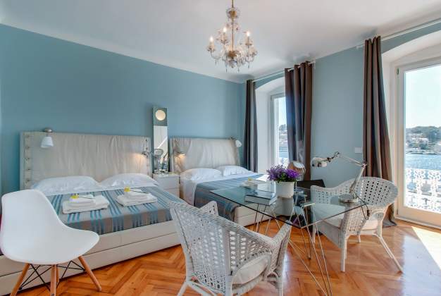 Apartment Vindobona 2, modern accommodation with a sea view, Mali Lošinj