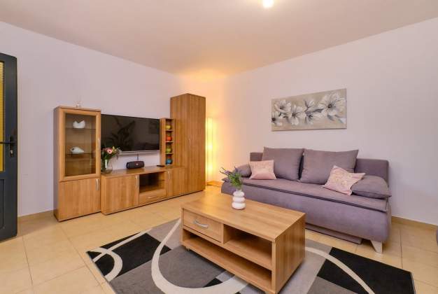 Apartment Fiore 2 spacious terraces for 4 people, Artatore, Mali Lošinj