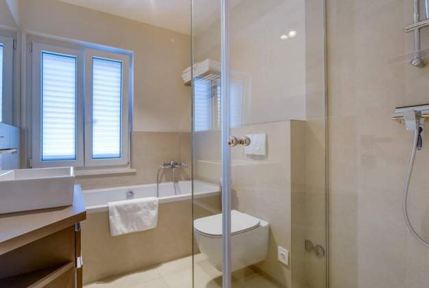 D&B Sea View Villas St. Martin luxury beachside accommodation, Mali Lošinj