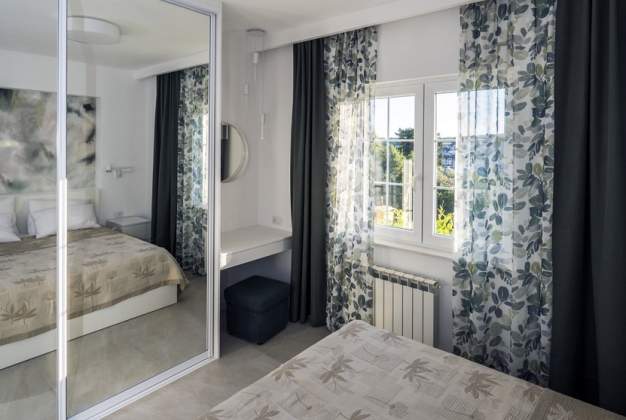 Apartment Vesna charming oasis with terrace for two, Mali Lošinj