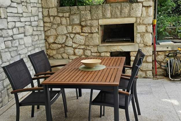 Apartment Vesna charming oasis with terrace for two, Mali Lošinj