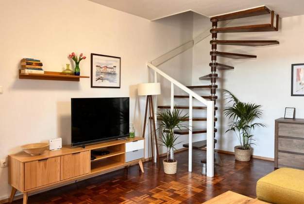 Apartment Ivana for 5 people with a view of the harbor, Mali Lošinj