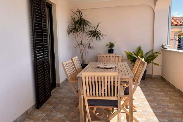 Apartment Ivana for 5 people with a view of the harbor, Mali Lošinj