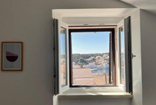 Apartment Ivana for 5 people with a view of the harbor, Mali Lošinj