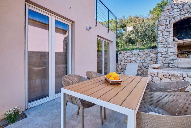 Villa Arta 1 luksuzni penthouse s bazenom za nezaboravni odmor