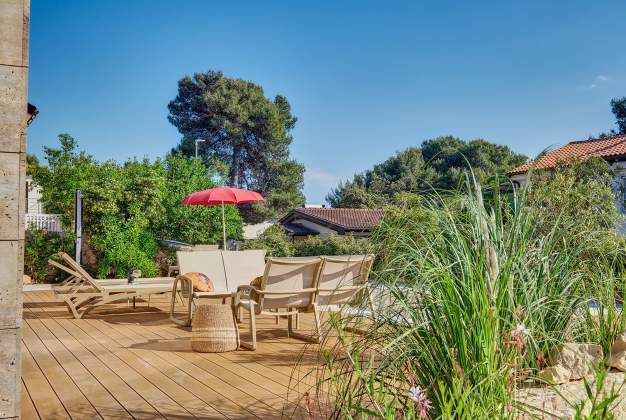 Vila Arta 1 Luxury penthouse with Pool for an Unforgettable Vacation, Artatore