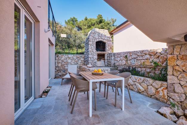 Vila Arta 1 Luxury penthouse with Pool for an Unforgettable Vacation, Artatore