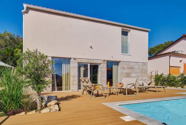 Villa Arta 1 – Luxus-penthouse mit Pool für einen unvergesslichen Urlaub