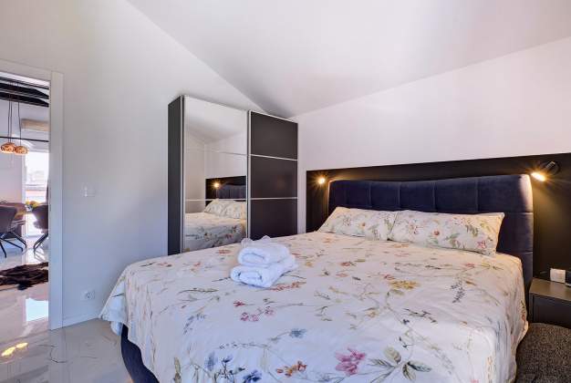 Vila Arta 1 Luxury penthouse with Pool for an Unforgettable Vacation, Artatore