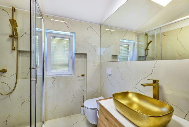 Vila Arta 1 Luxury penthouse with Pool for an Unforgettable Vacation, Artatore
