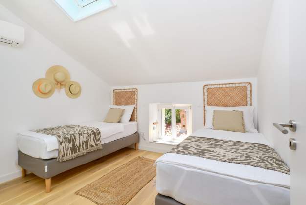 Luxury Haven of Peace, Villa Alba in the Heart of Mali Lošinj for 6