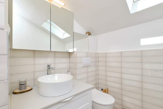 Luxury Haven of Peace, Villa Alba in the Heart of Mali Lošinj for 6