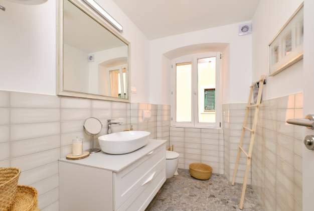 Luxury Haven of Peace, Villa Alba in the Heart of Mali Lošinj for 6