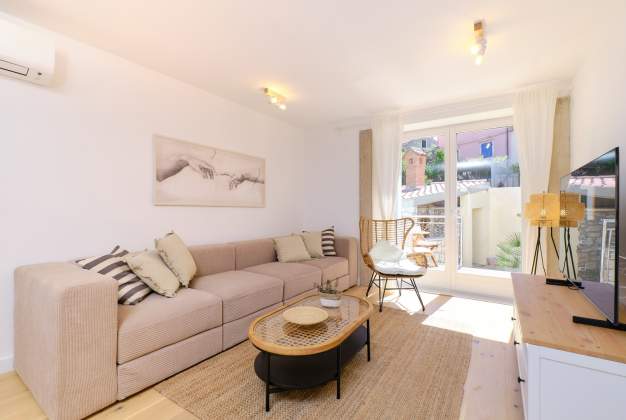 Luxury Haven of Peace, Villa Alba in the Heart of Mali Lošinj for 6