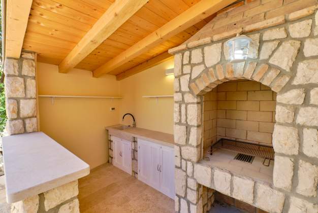 Luxury Haven of Peace, Villa Alba in the Heart of Mali Lošinj for 6
