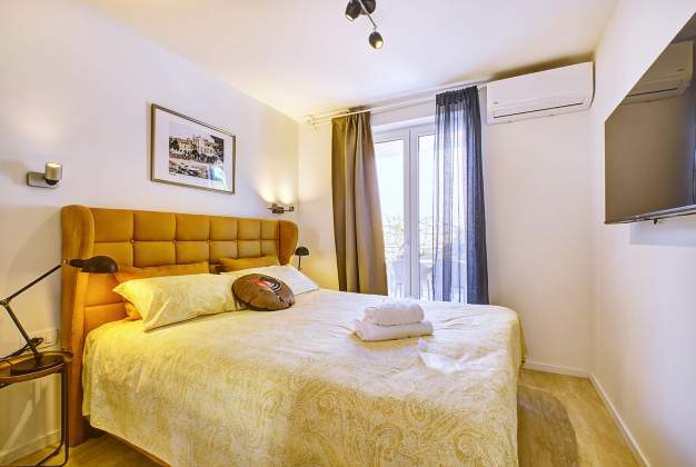 Villa Arta 2 Luxury Pool Apartment, Artatore