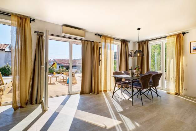 Villa Arta 2 - Luxuriöses Apartment mit Pool