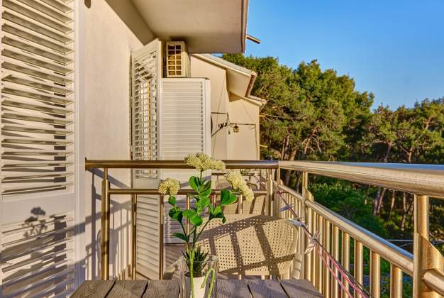 Room Iva near the beautiful Poljana bay for 3 people, Mali Lošinj, Hrvatska