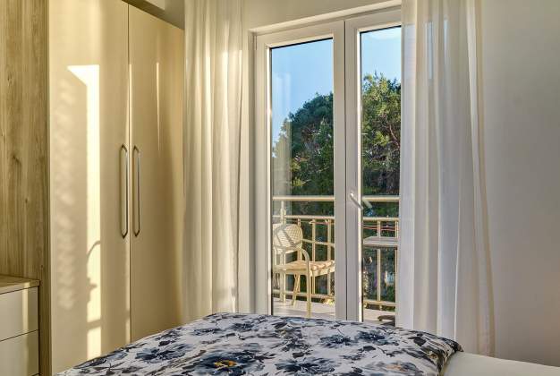 Room Lara, beautiful location on Poljana for two people, Mali Lošinj, Croatia