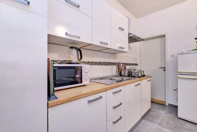 Room Lara, beautiful location on Poljana for two people, Mali Lošinj, Croatia