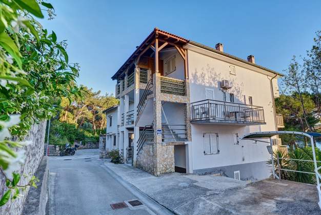 Room Lara, beautiful location on Poljana for two people, Mali Lošinj, Croatia