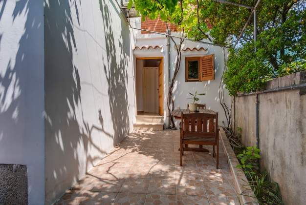Apartment Bandalo 1 for 4 people in Malin, Mali Lošinj, Croatia