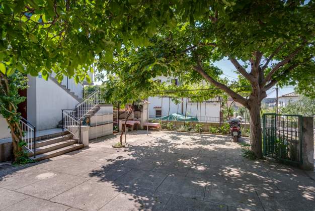 Apartment Bandalo 1 for 4 people in Malin, Mali Lošinj, Croatia