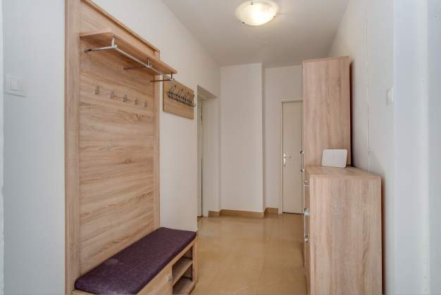 Apartment Bandalo 1 for 4 people in Malin, Mali Lošinj, Croatia