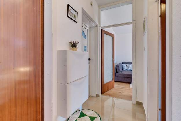 Apartment Blanka 1 vacation in a quiet location for 3 people Mali Lošinj