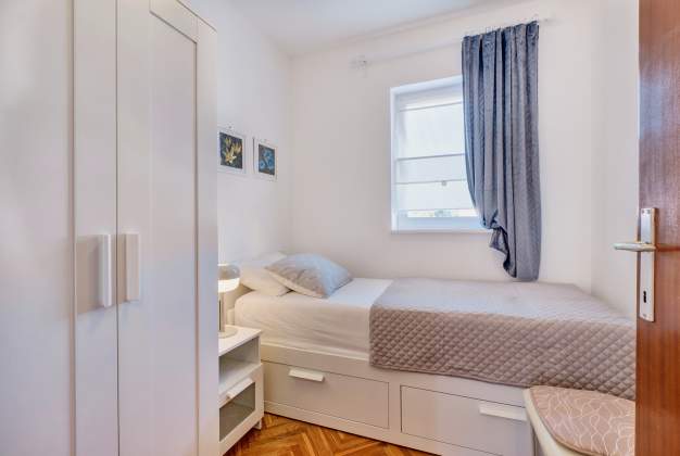 Apartment Blanka 1 vacation in a quiet location for 3 people Mali Lošinj
