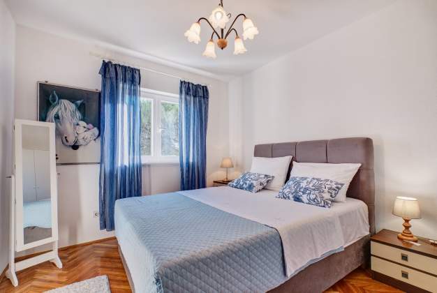 Apartment Blanka 1 vacation in a quiet location for 3 people Mali Lošinj