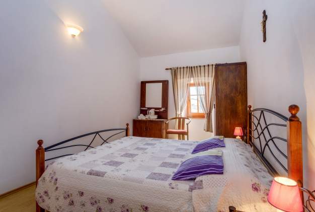 Apartment Maruči 1 Cozy Stay in Stivan, Cres  