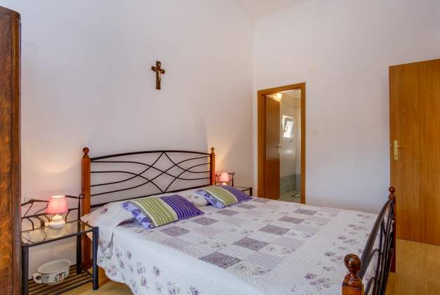 Apartment Maruči 1 Cozy Stay in Stivan, Cres  