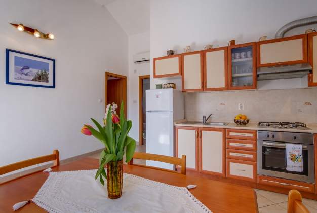 Apartment Maruči 1 Cozy Stay in Stivan, Cres  