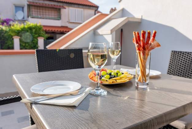 Apartment Vedrana 1, near the beach and the city center, Mali Lošinj